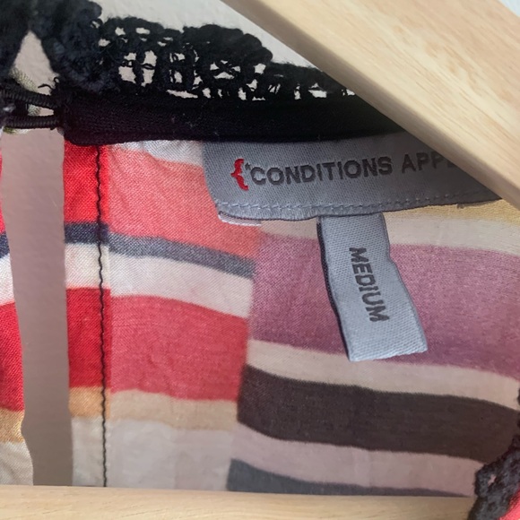 Gorgeous lightweight summer ladies top - Picture 3 of 4